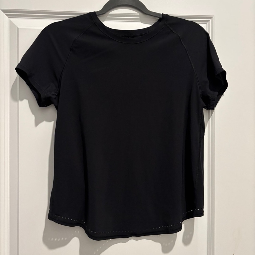 lululemon athletica Black Short Sleeve Tee